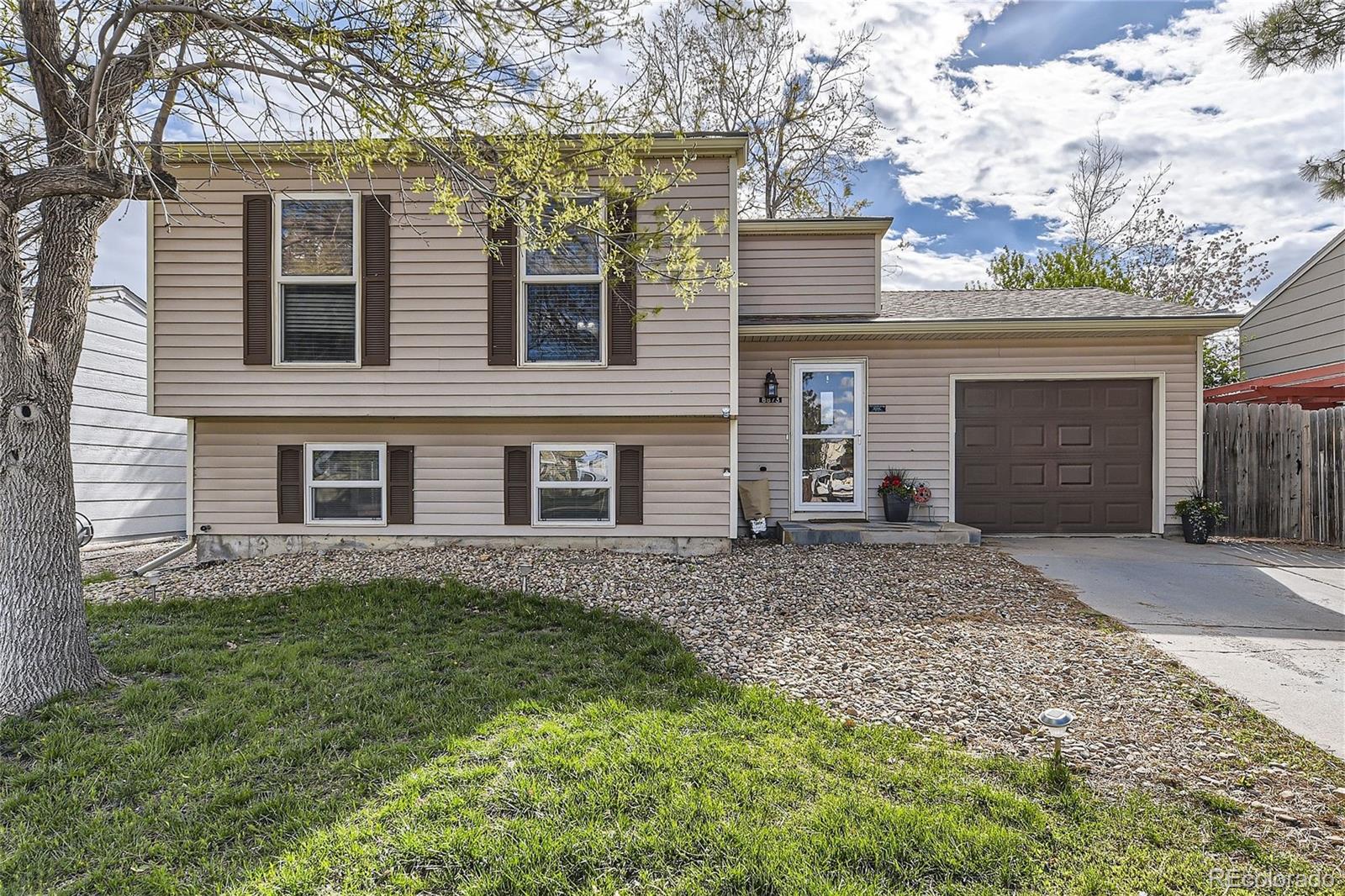 8873  Cottonwood Way, parker MLS: 5893942 Beds: 4 Baths: 2 Price: $499,900