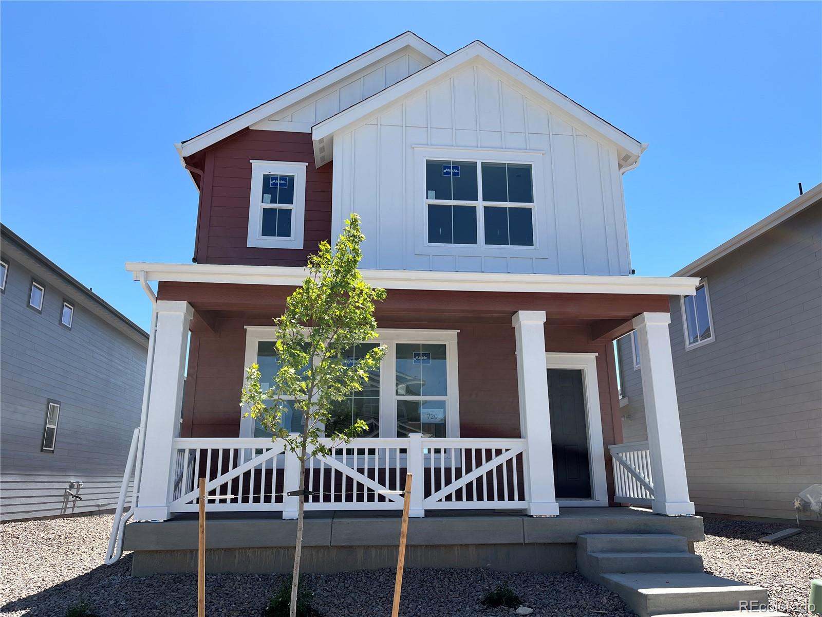 720  Aspen Avenue, bennett MLS: 7069761 Beds: 3 Baths: 3 Price: $429,900