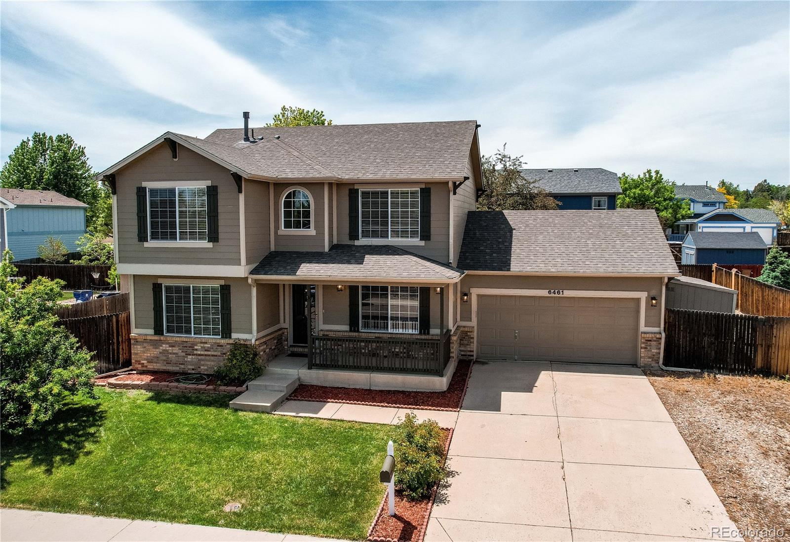 6461  Raleigh Street, arvada MLS: 3382605 Beds: 3 Baths: 3 Price: $635,000