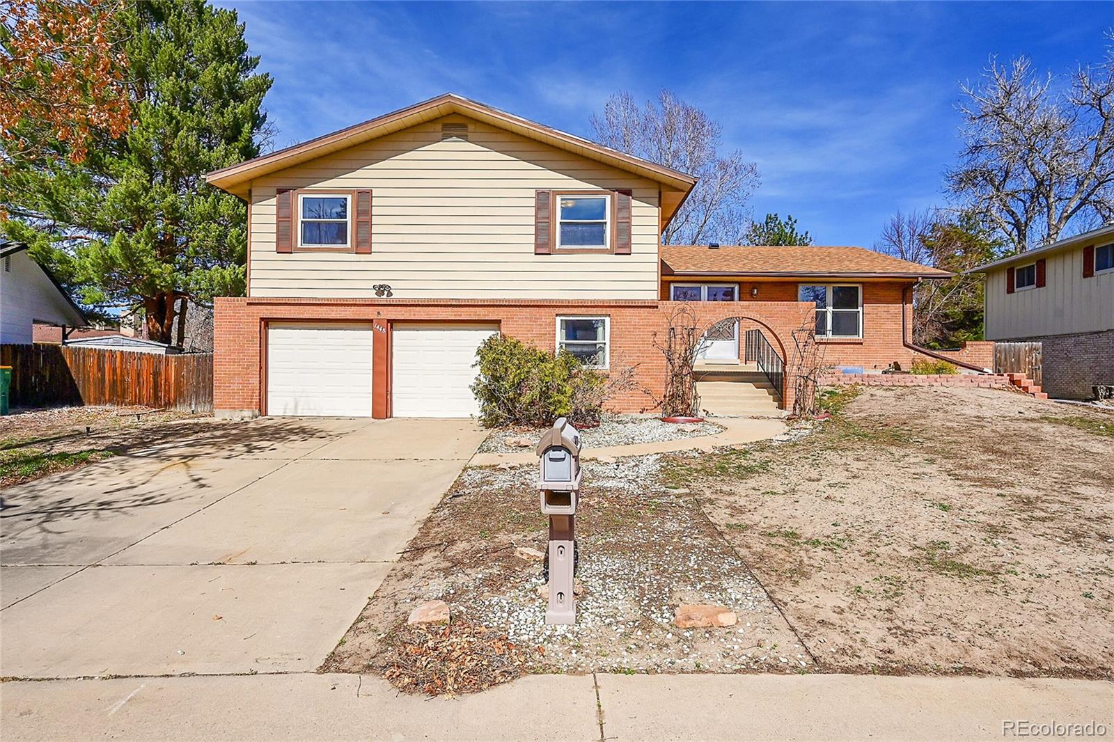 1448 S Macon Street, aurora MLS: 2224104 Beds: 4 Baths: 3 Price: $525,000