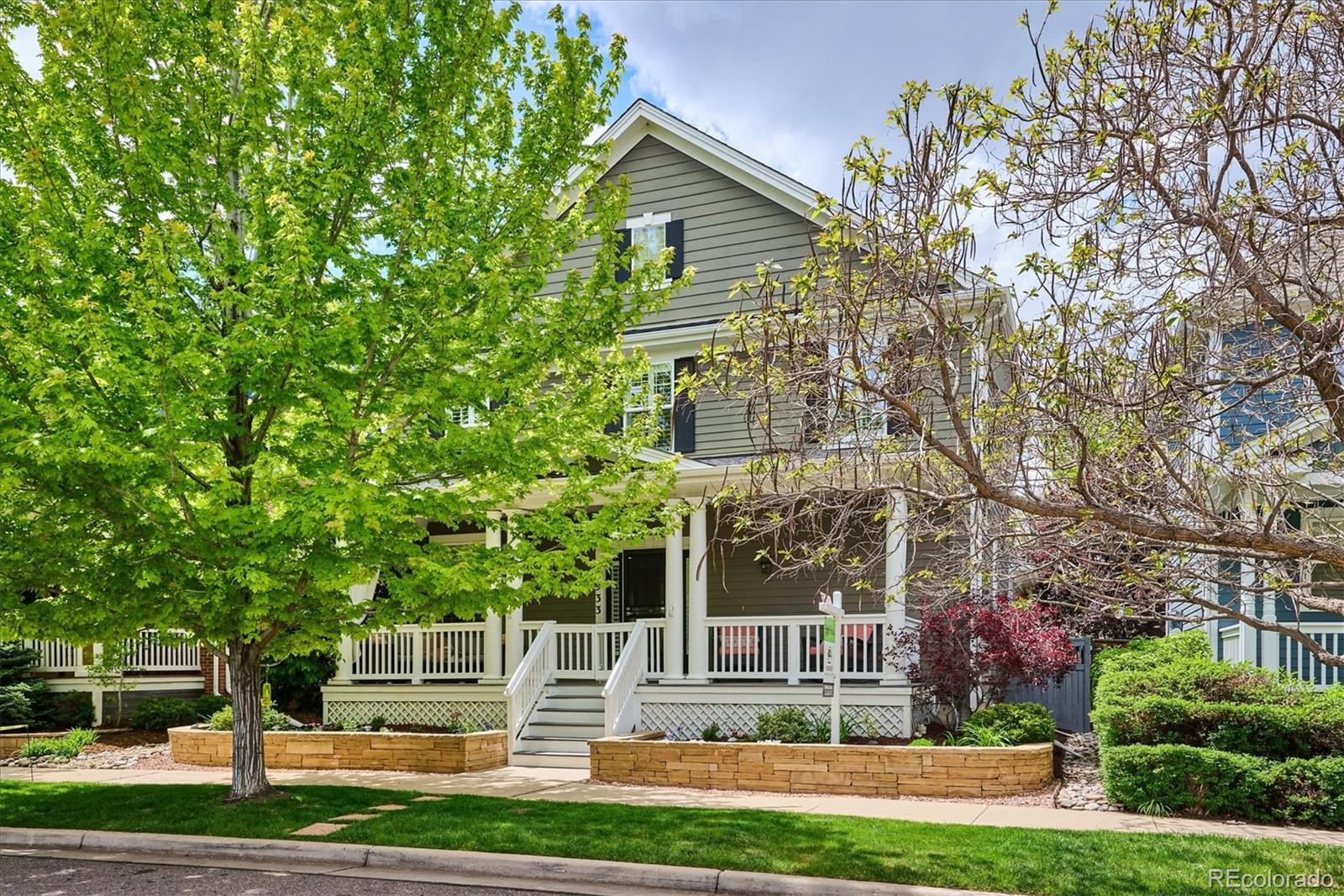 2933  Elmira Street, denver MLS: 5038750 Beds: 4 Baths: 4 Price: $1,075,000