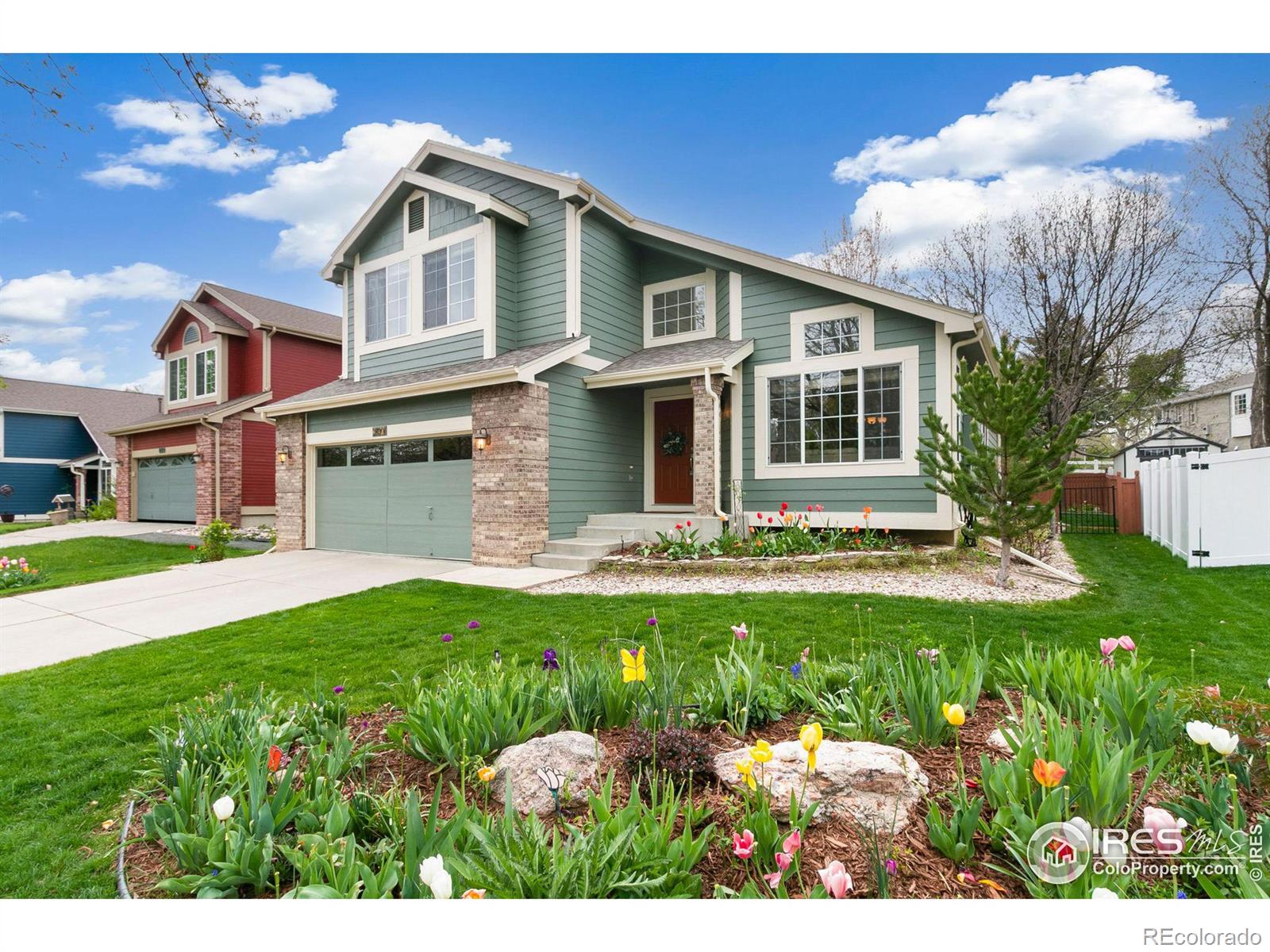 3890  Foothills Drive, loveland MLS: 4567891009024 Beds: 4 Baths: 3 Price: $620,000