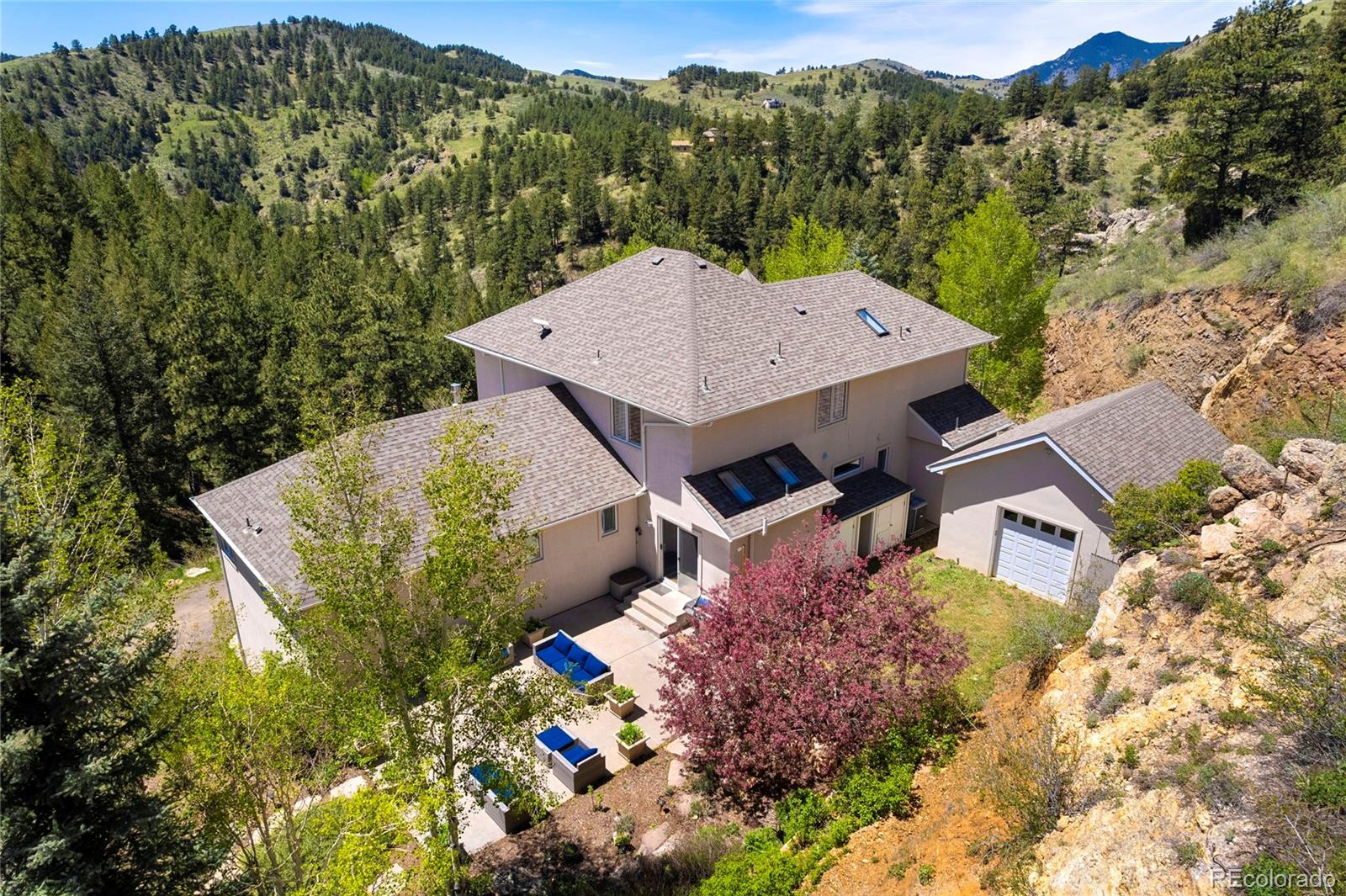 4756  crawford gulch road, golden sold home. Closed on 2024-08-28 for $1,575,000.