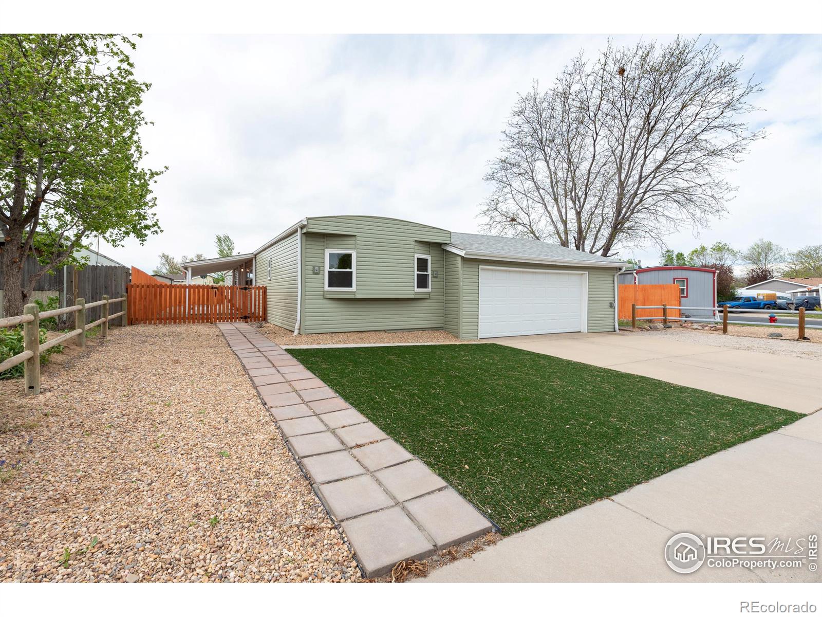 1078  MacDavidson Circle, dacono MLS: 4567891009057 Beds: 2 Baths: 2 Price: $315,000