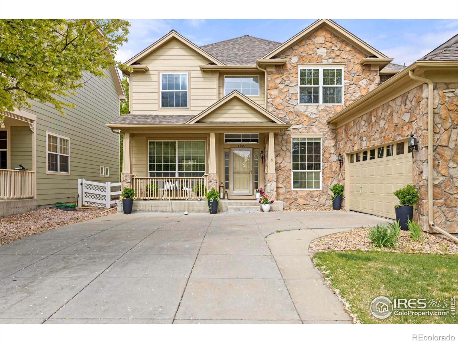 5021  Bella Vista Drive, longmont MLS: 4567891009066 Beds: 4 Baths: 4 Price: $849,000