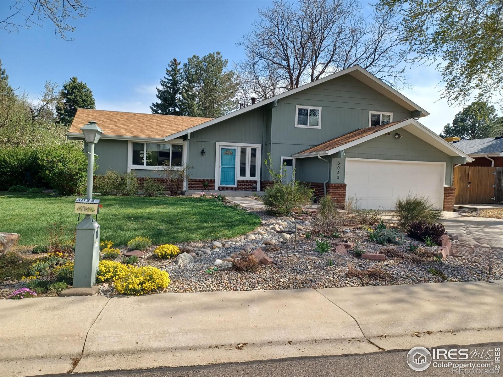 3025  Colgate Drive, longmont MLS: 4567891009086 Beds: 4 Baths: 3 Price: $650,000