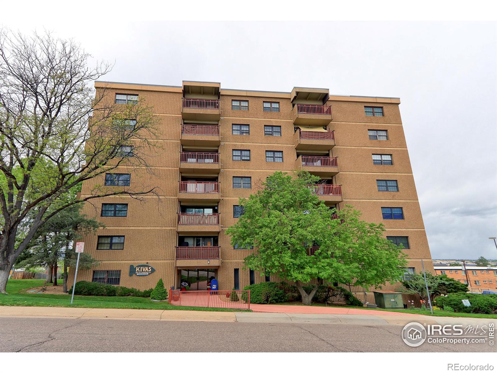 3675 S Cherokee Street 508, Englewood  MLS: 4567891009099 Beds: 2 Baths: 2 Price: $295,000