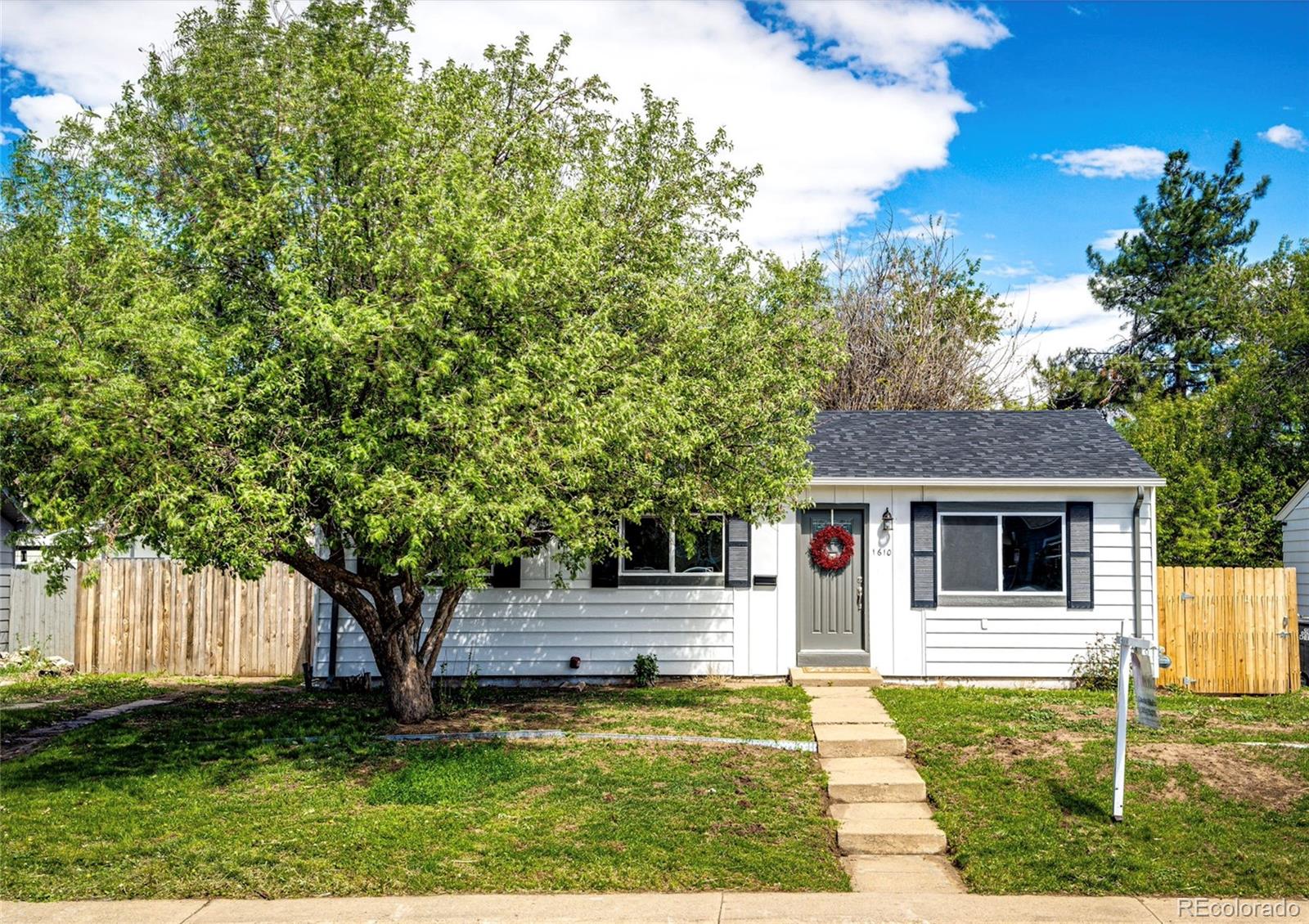 1610 S Julian Way, denver MLS: 2886291 Beds: 5 Baths: 2 Price: $529,000