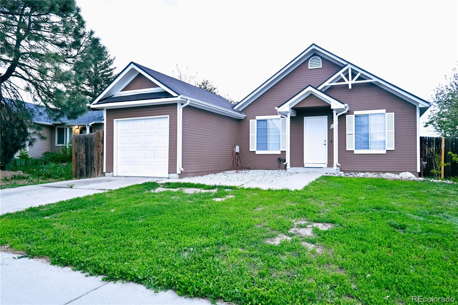 4463 S Pagosa Way, aurora MLS: 4740380 Beds: 3 Baths: 1 Price: $390,000