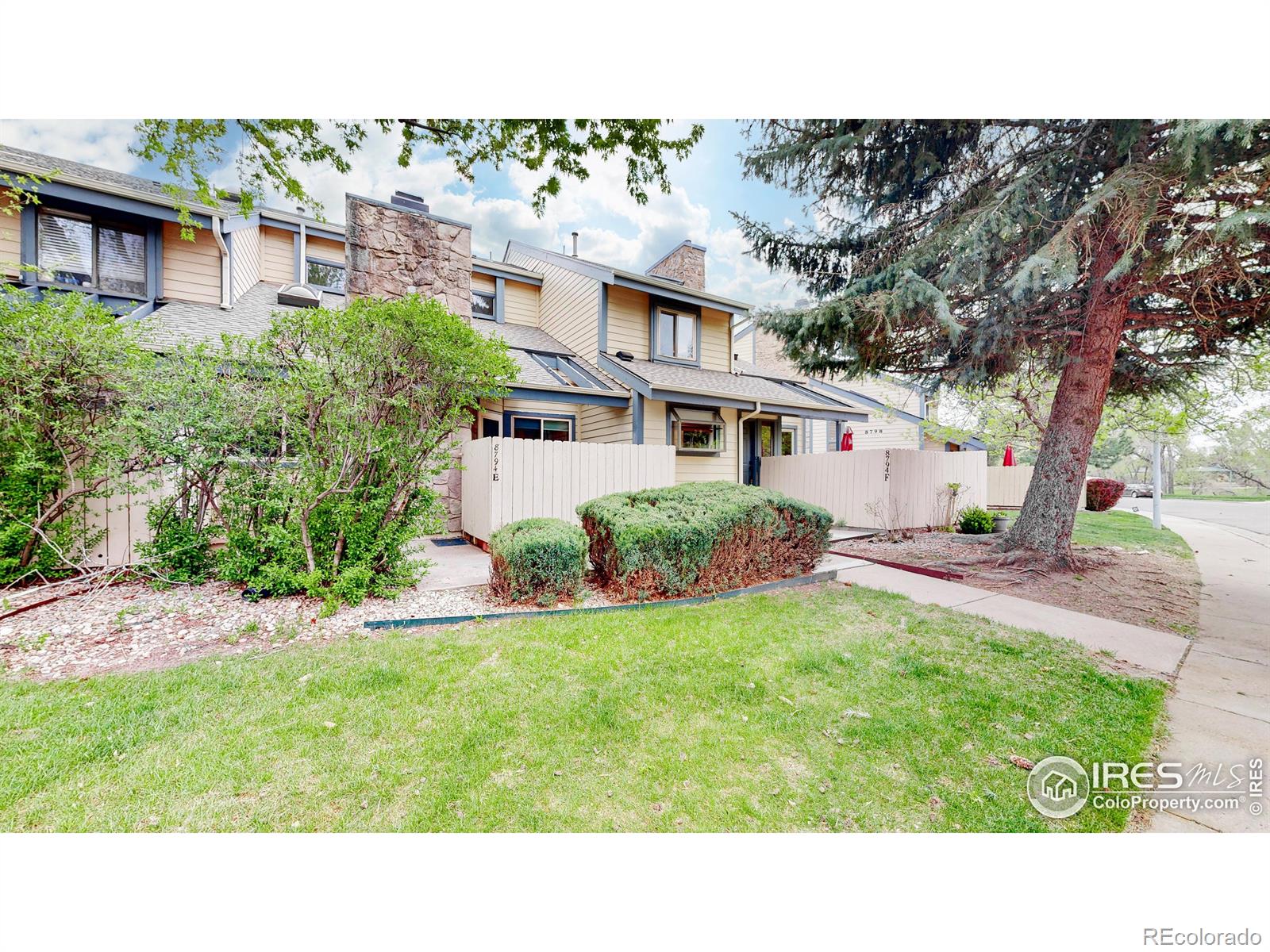 8794  Allison Drive , Arvada  MLS: 4567891009184 Beds: 2 Baths: 3 Price: $438,900