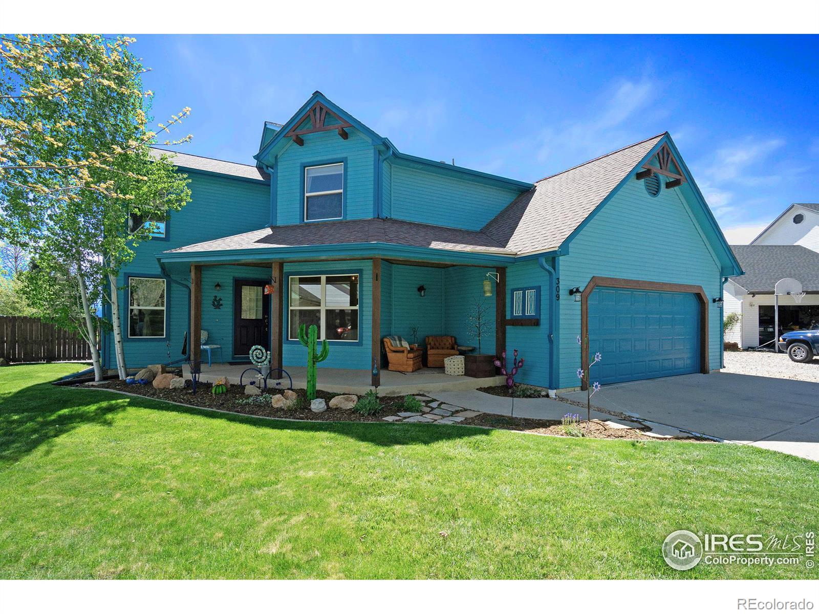 309  Cheyenne Drive, berthoud MLS: 4567891009247 Beds: 3 Baths: 4 Price: $715,000