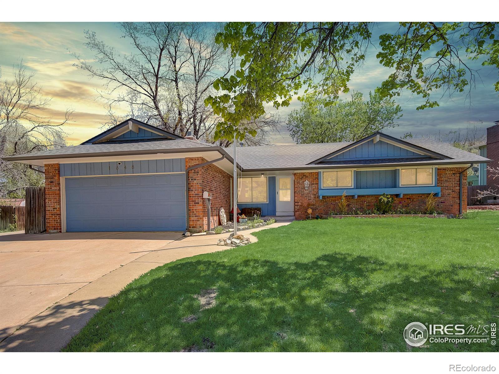 1648 S Kenton Street, aurora MLS: 4567891009277 Beds: 5 Baths: 3 Price: $550,000