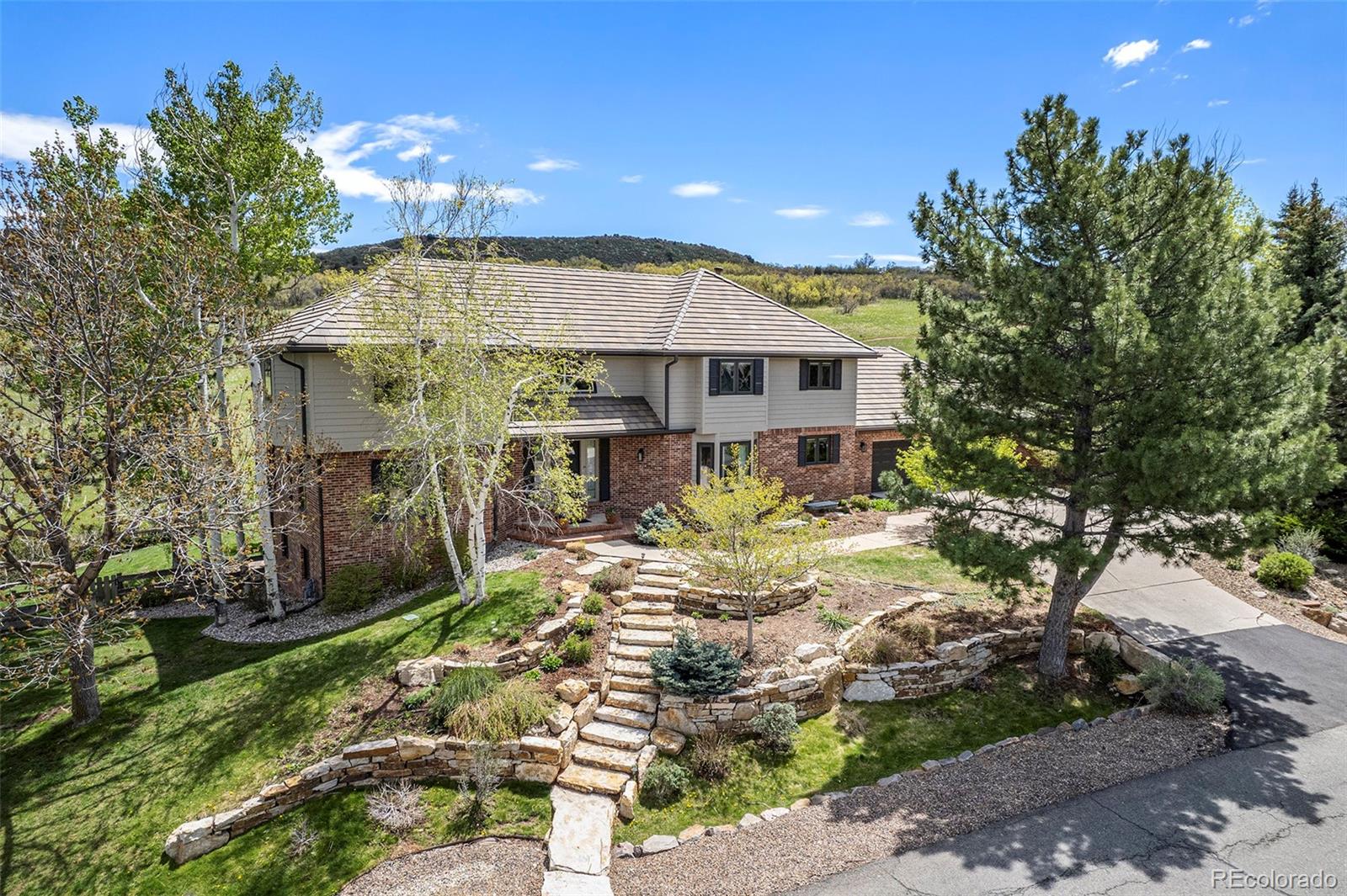 8  Blue Grouse Ridge Road, littleton MLS: 3479876 Beds: 5 Baths: 4 Price: $2,050,000