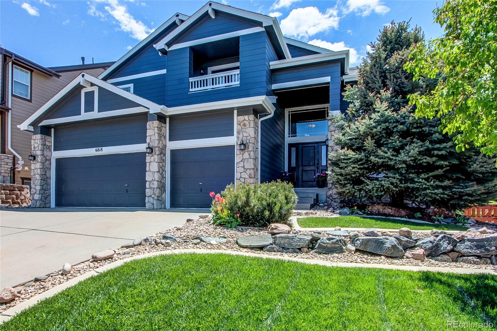 6818  Serena Avenue, castle pines MLS: 2404196 Beds: 5 Baths: 4 Price: $922,500