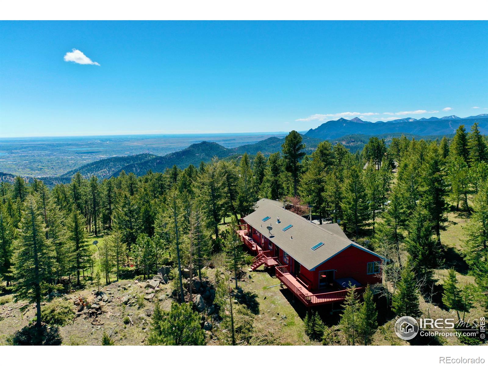 470  Brook Circle, boulder MLS: 4567891009371 Beds: 3 Baths: 3 Price: $1,400,000