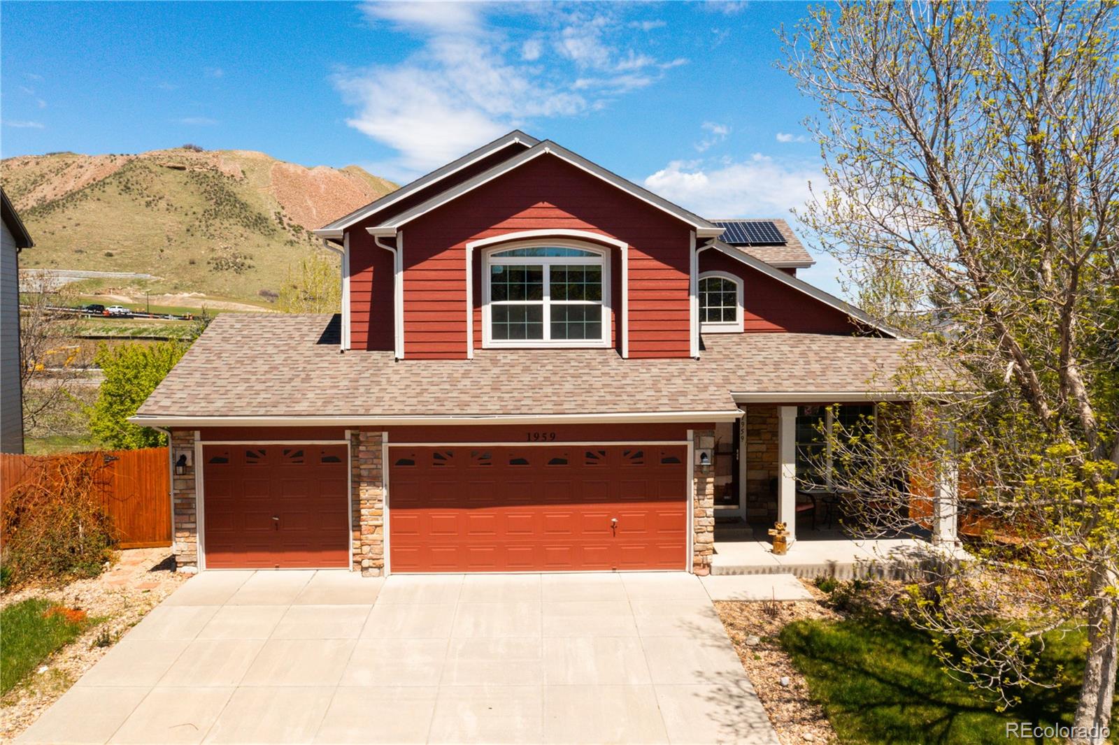 1959  Granger Circle, castle rock MLS: 1641586 Beds: 4 Baths: 3 Price: $693,000