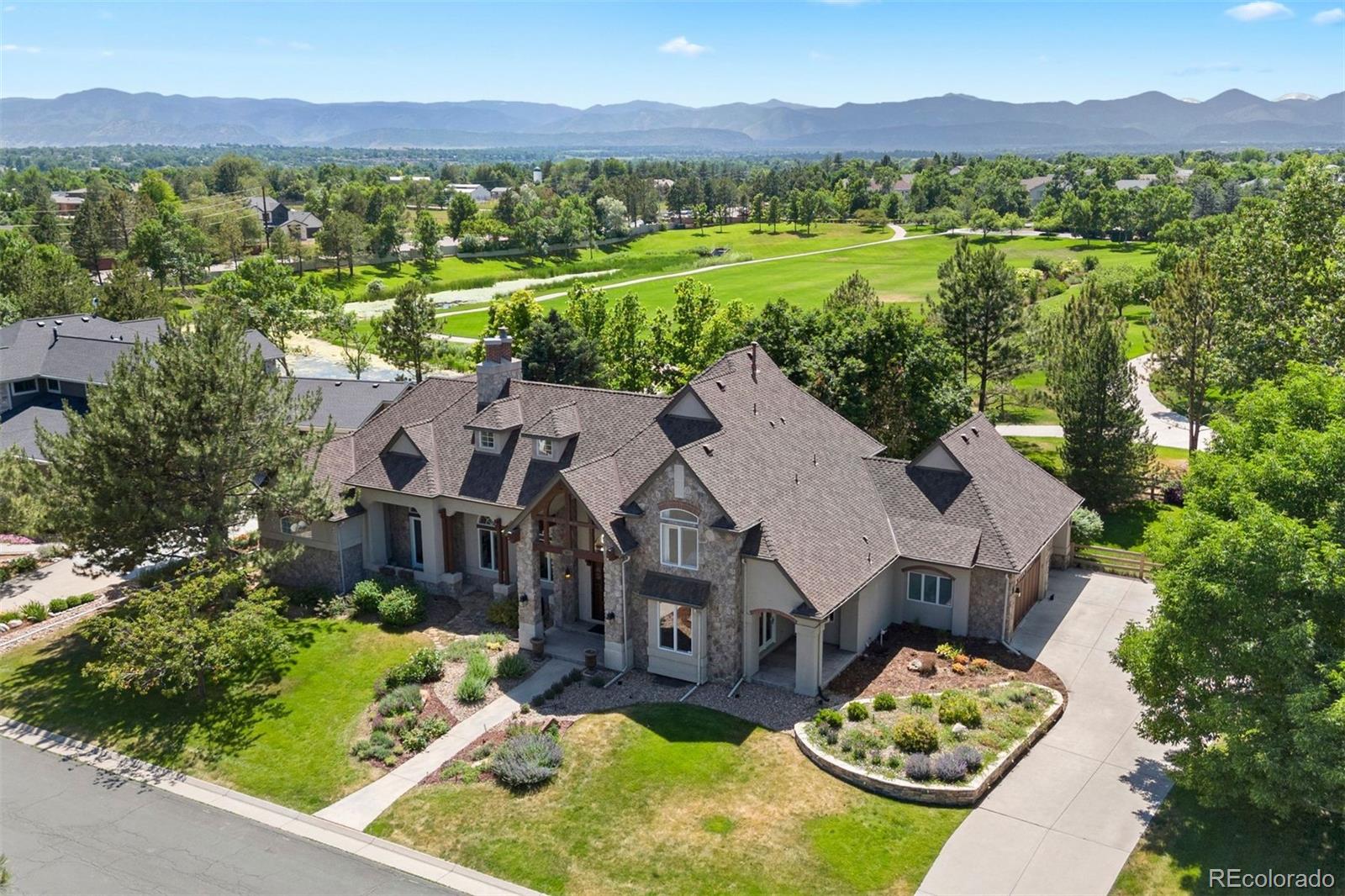 5871 S Sheridan Boulevard, littleton MLS: 1778961 Beds: 4 Baths: 4 Price: $2,250,000