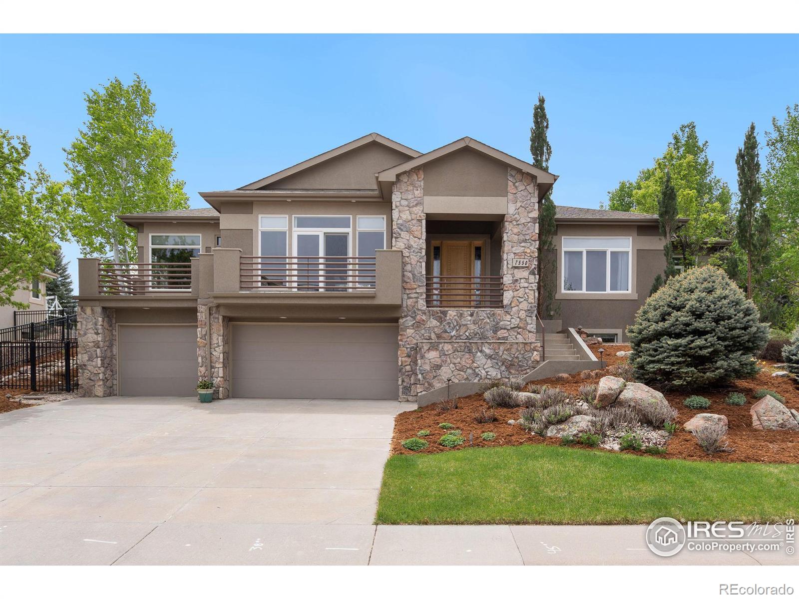 7550  Vardon Way, fort collins MLS: 4567891009388 Beds: 6 Baths: 5 Price: $960,000