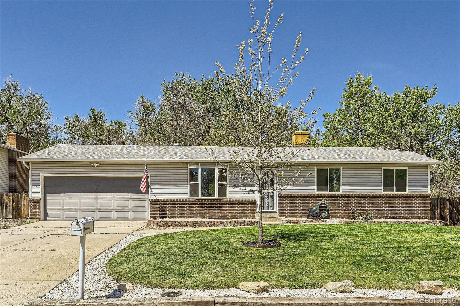 7049  Xenon Court, arvada MLS: 8970148 Beds: 3 Baths: 2 Price: $560,000