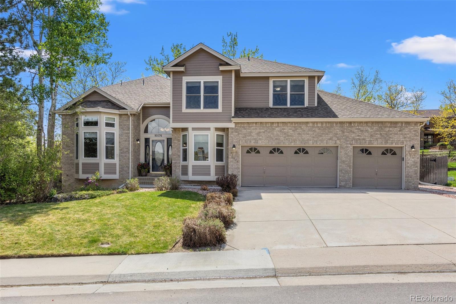 10574 w ontario place, Littleton sold home. Closed on 2024-09-23 for $835,000.