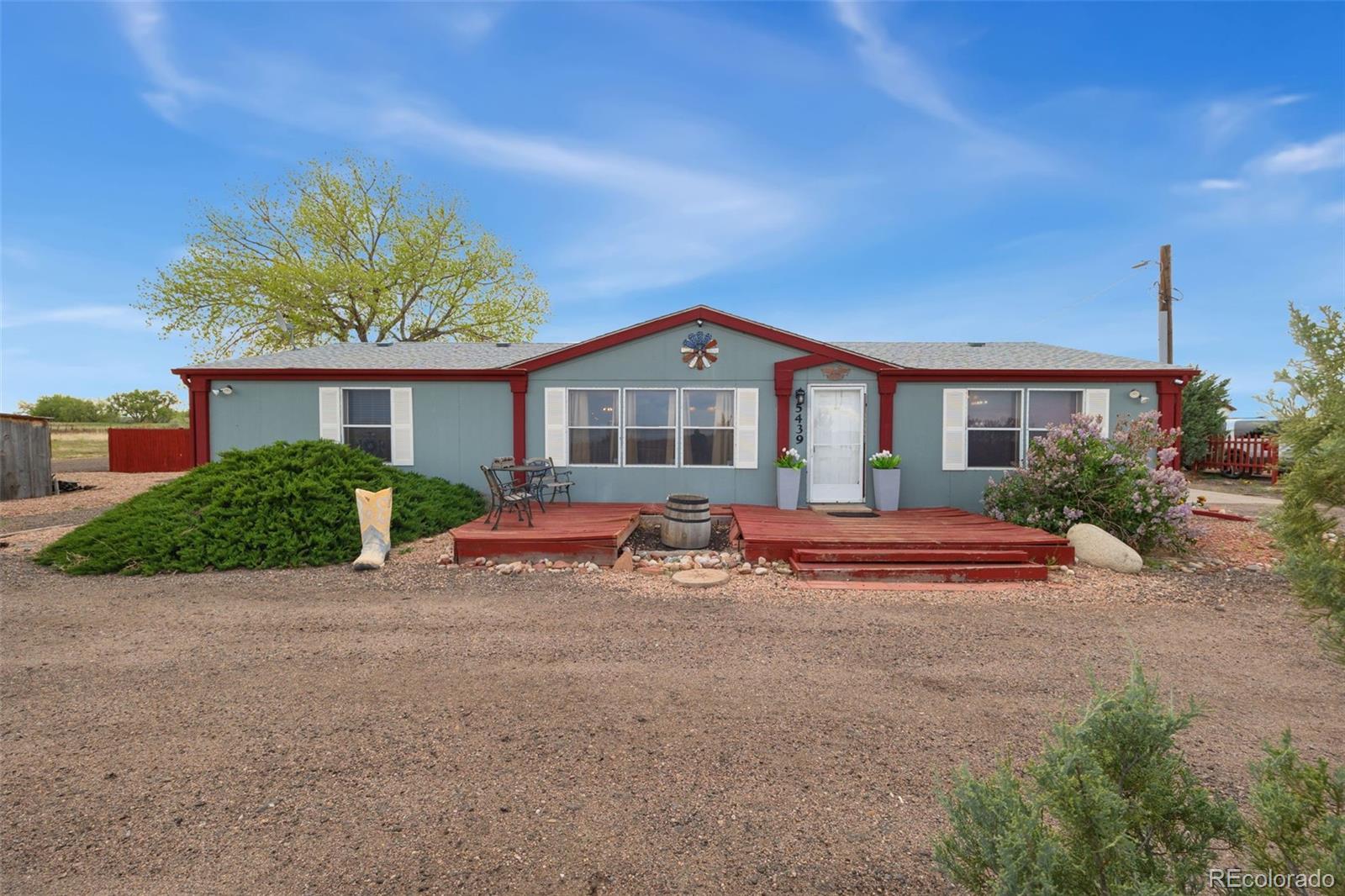 5439  County Road 37 , fort lupton MLS: 5892289 Beds: 3 Baths: 2 Price: $599,900