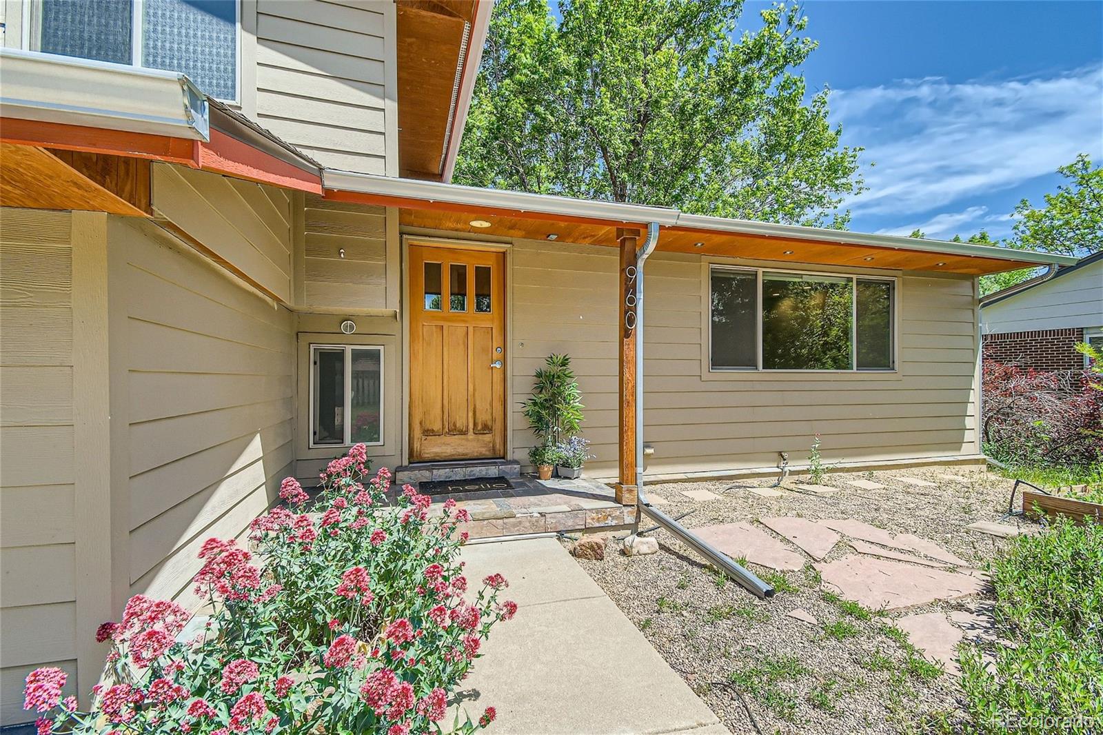 960  Mcintire Street, boulder MLS: 9965643 Beds: 3 Baths: 3 Price: $975,000