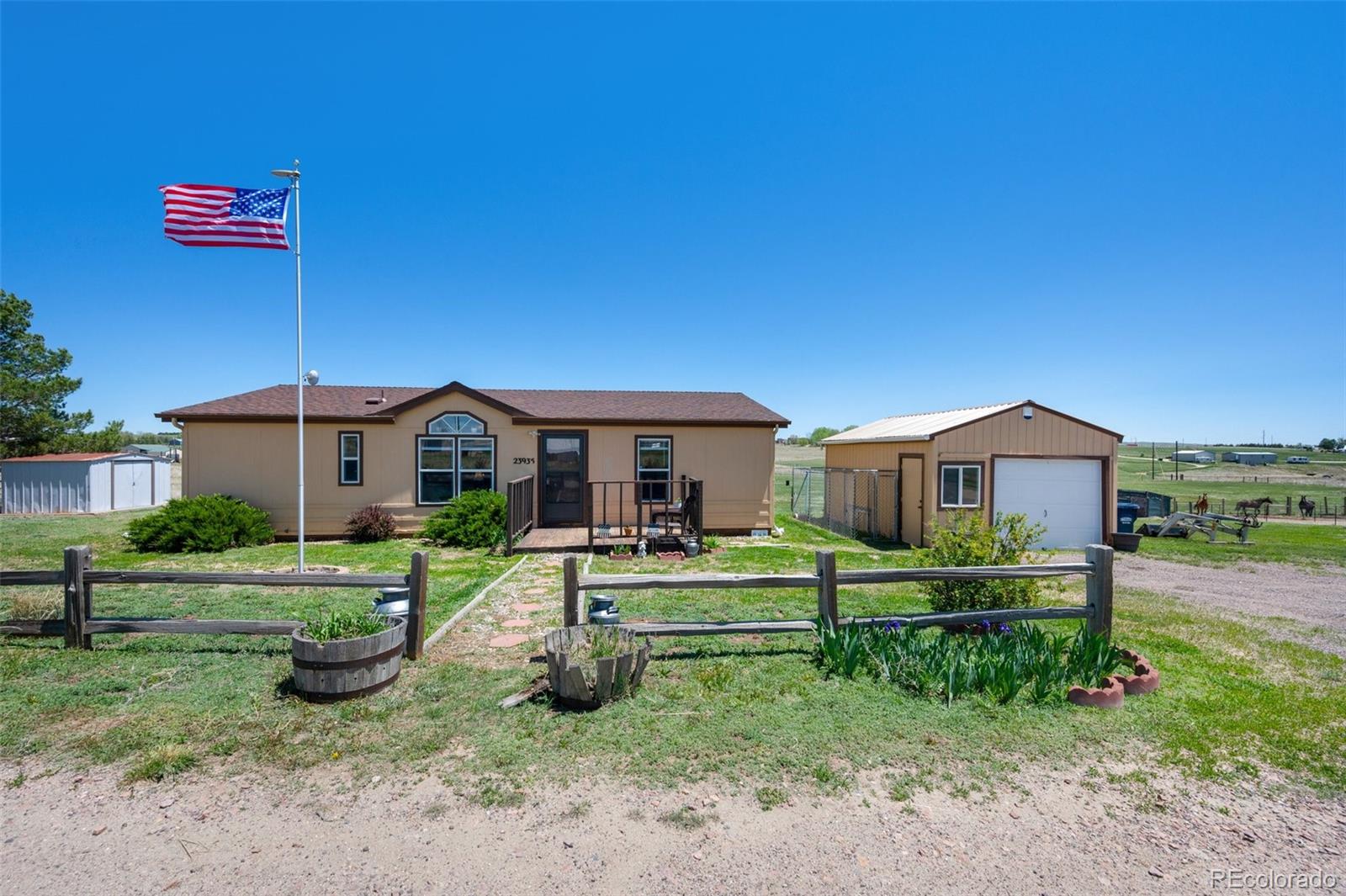 23935  blue roan circle, Calhan sold home. Closed on 2024-07-23 for $455,000.