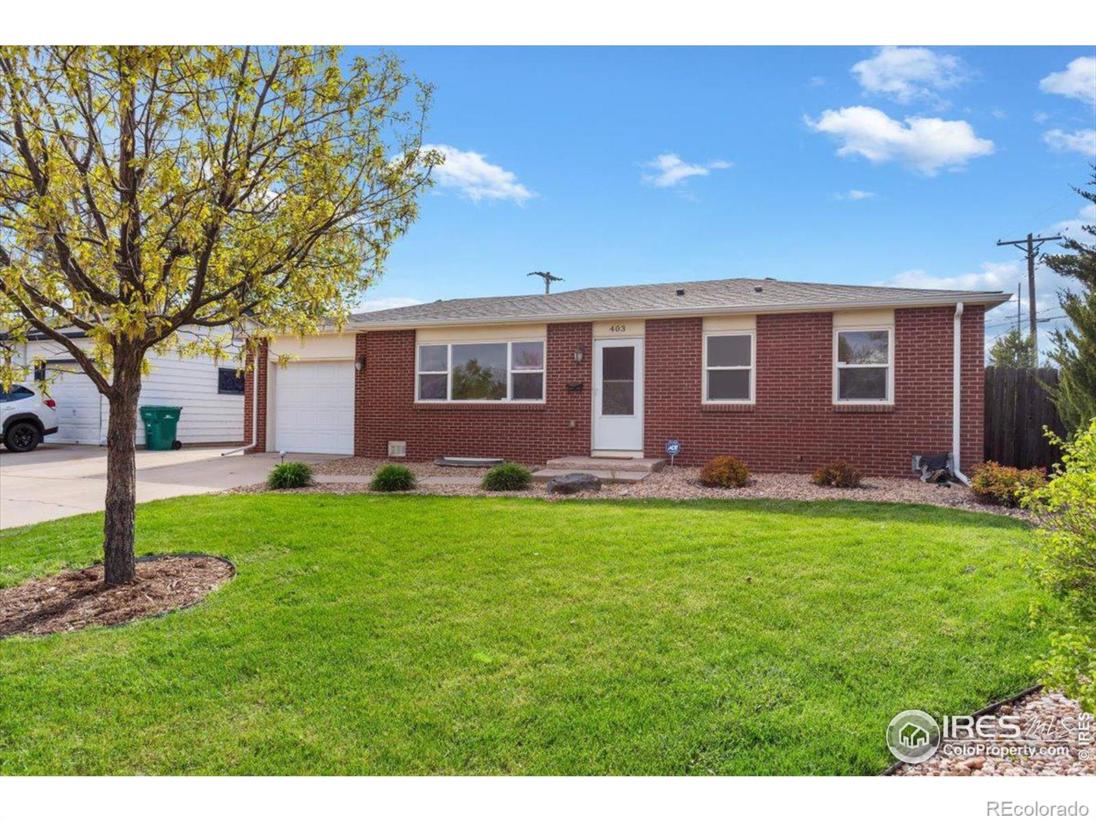 403  26th Ave Ct, greeley MLS: 4567891009527 Beds: 2 Baths: 1 Price: $325,000