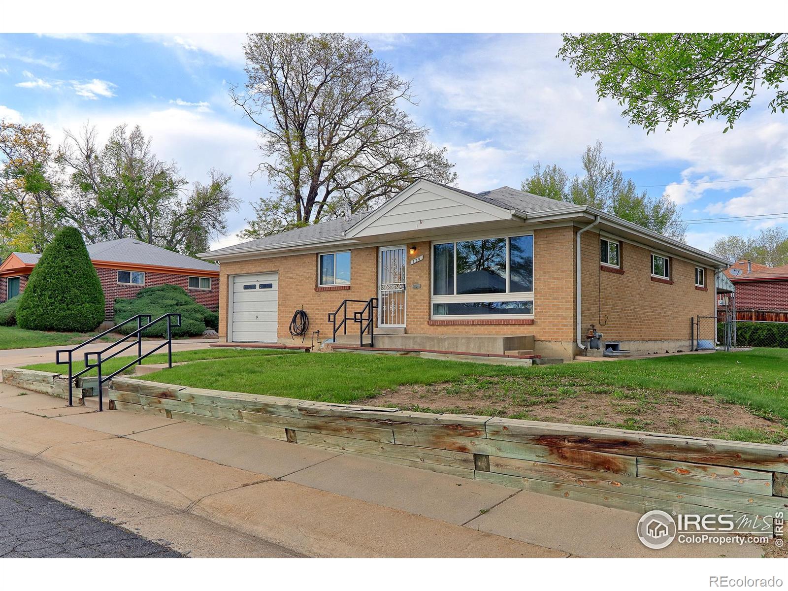 225  Pike Street, northglenn MLS: 4567891009528 Beds: 4 Baths: 2 Price: $400,000