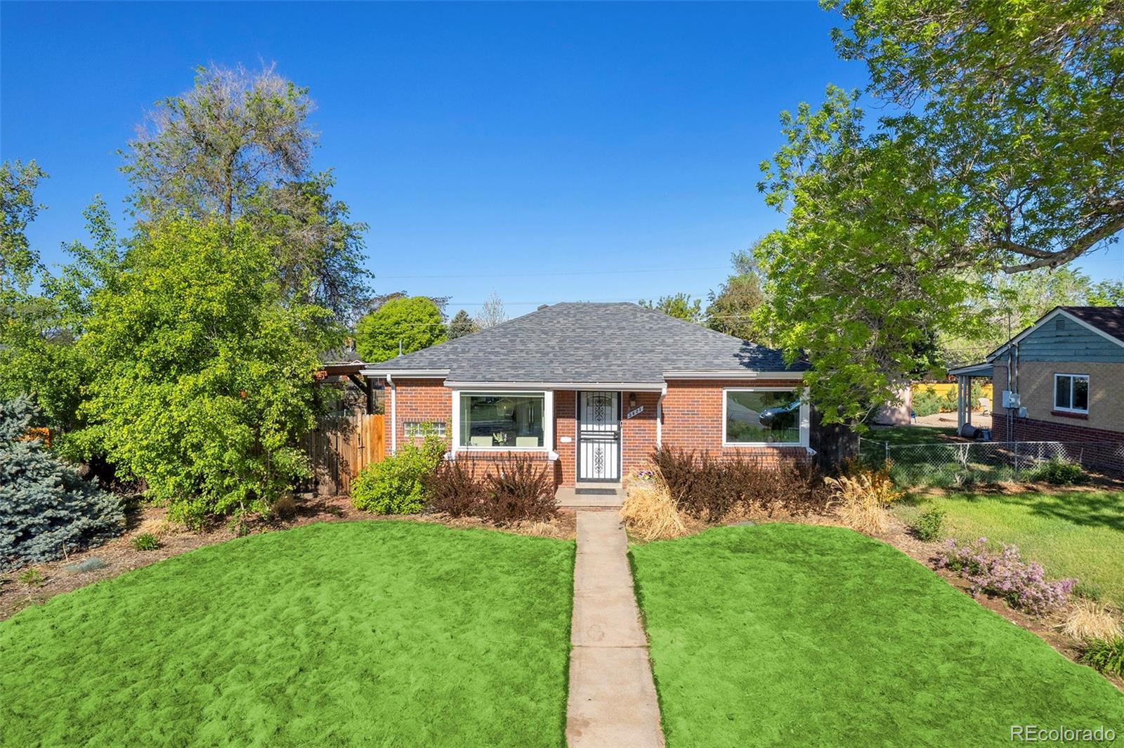 3621  Oneida Street, denver MLS: 5890104 Beds: 4 Baths: 2 Price: $600,000