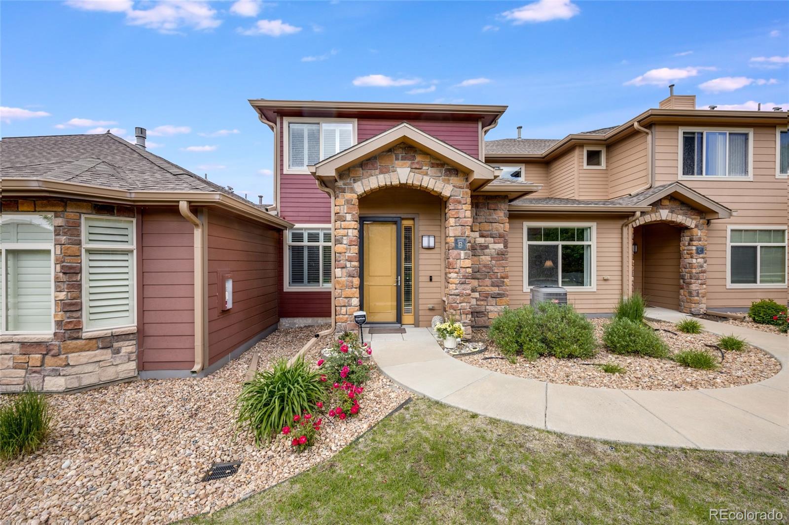 8555  Gold Peak Drive B, Highlands Ranch  MLS: 9718895 Beds: 3 Baths: 3 Price: $675,000