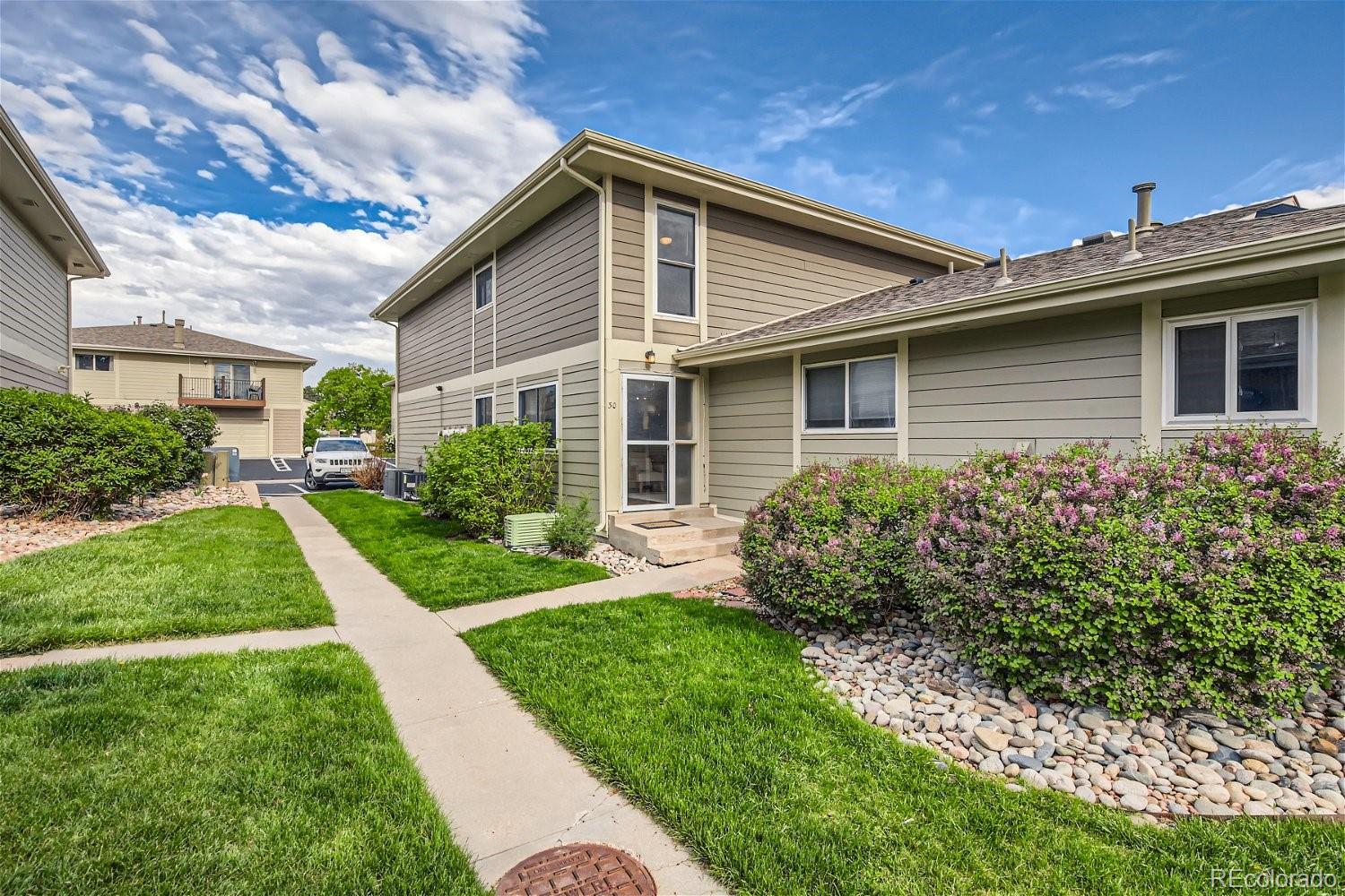 1250 s monaco parkway, Denver sold home. Closed on 2024-06-27 for $330,000.