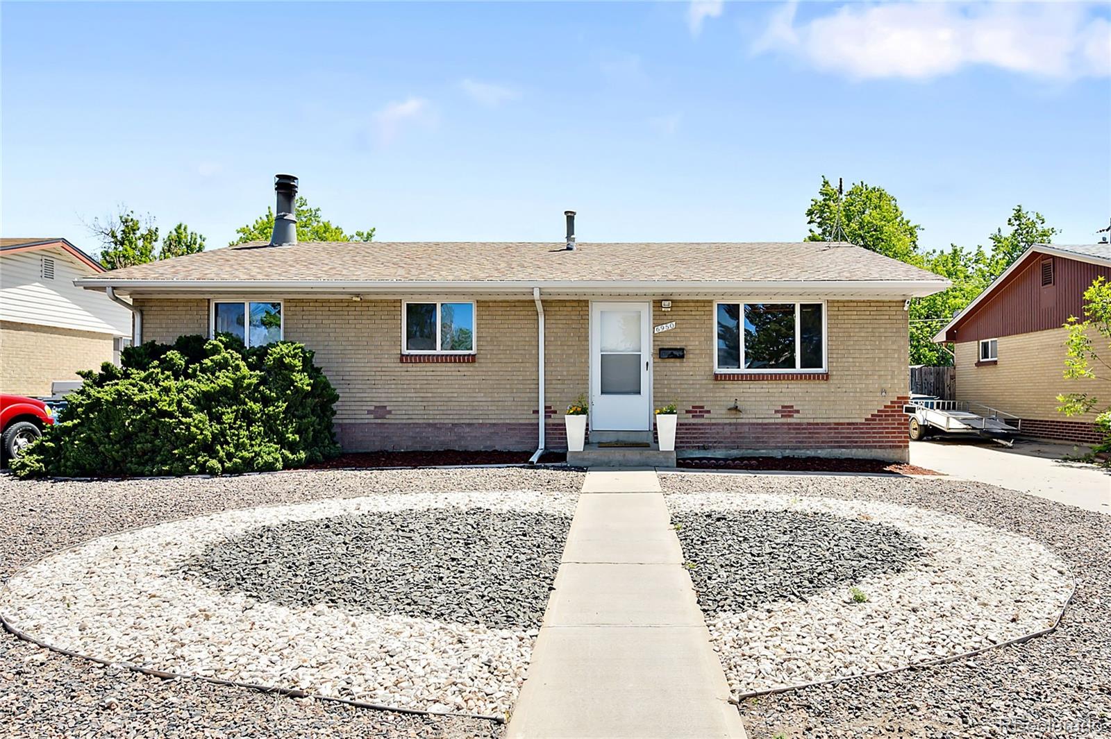 6950  Krameria Street, commerce city MLS: 7969376 Beds: 3 Baths: 2 Price: $429,900