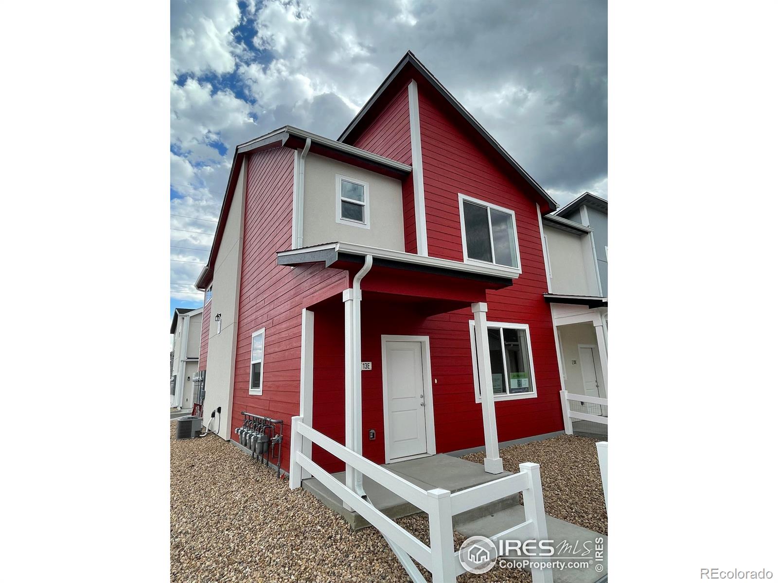 500 S Denver Avenue, fort lupton MLS: 4567891009668 Beds: 3 Baths: 3 Price: $384,900