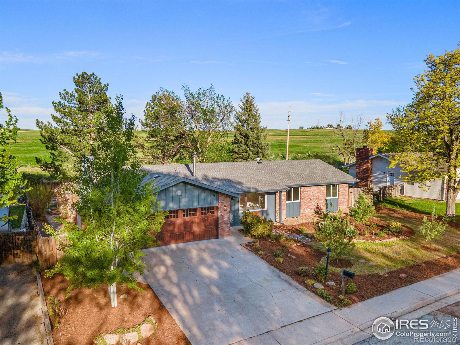 7484  Mount Sherman Road, longmont MLS: 4567891009723 Beds: 5 Baths: 3 Price: $995,900