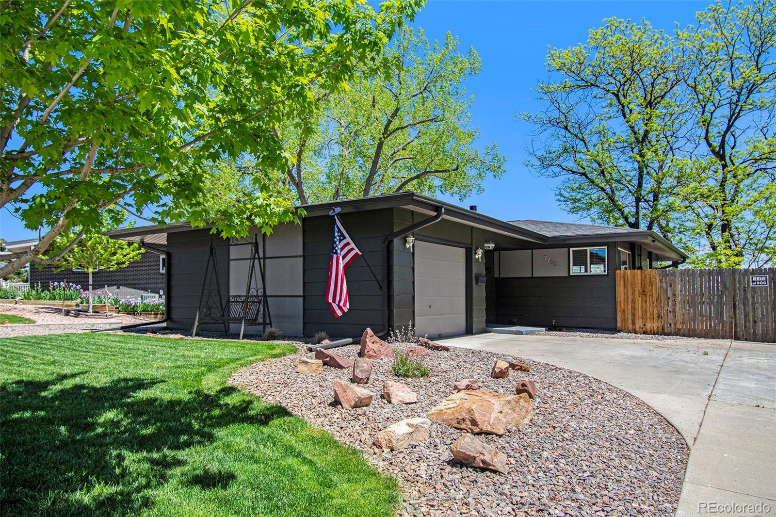 7750 s sheridan court, Littleton sold home. Closed on 2024-07-26 for $575,000.