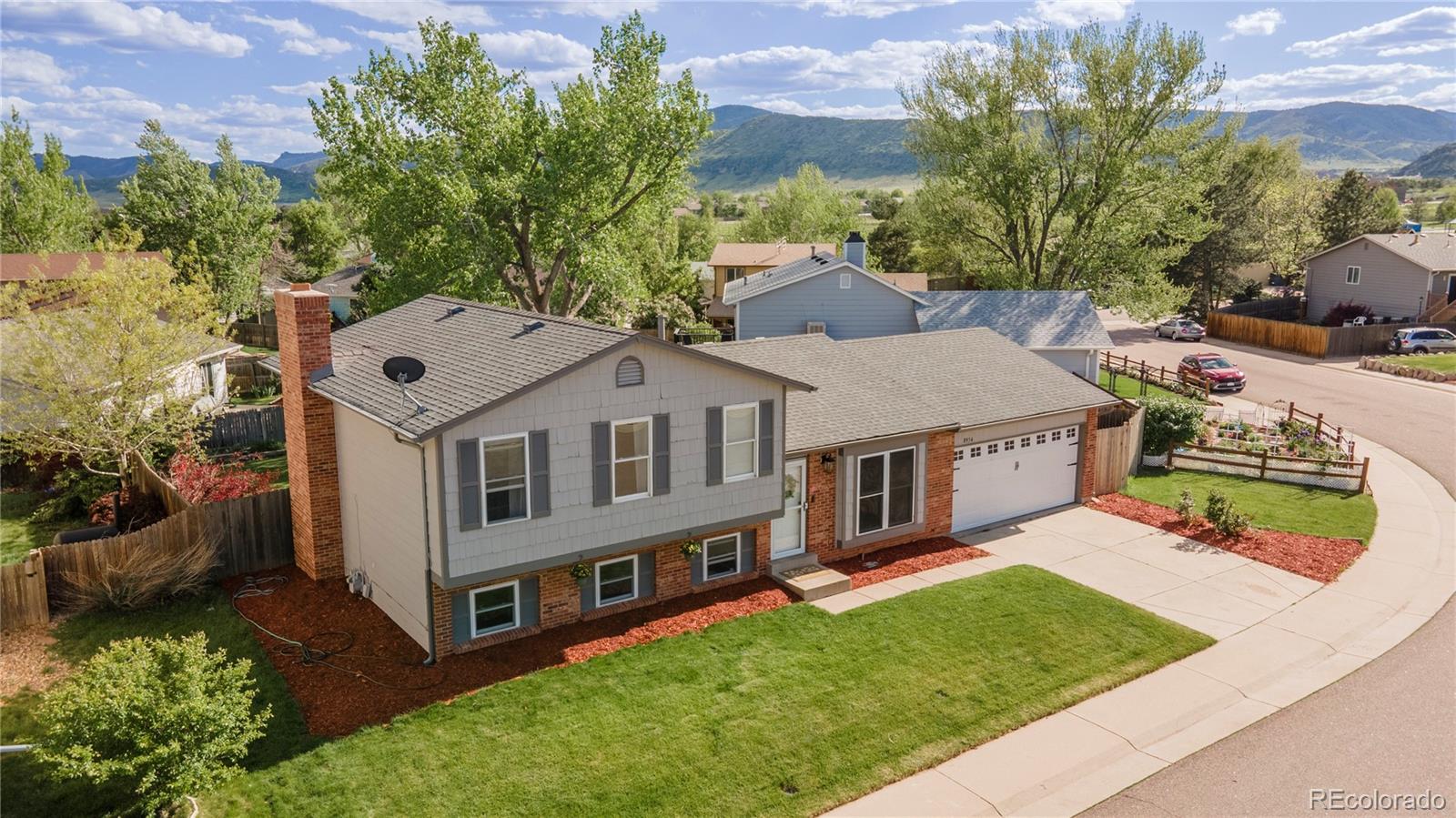 8954 W Star Avenue, littleton MLS: 6742887 Beds: 4 Baths: 2 Price: $525,000