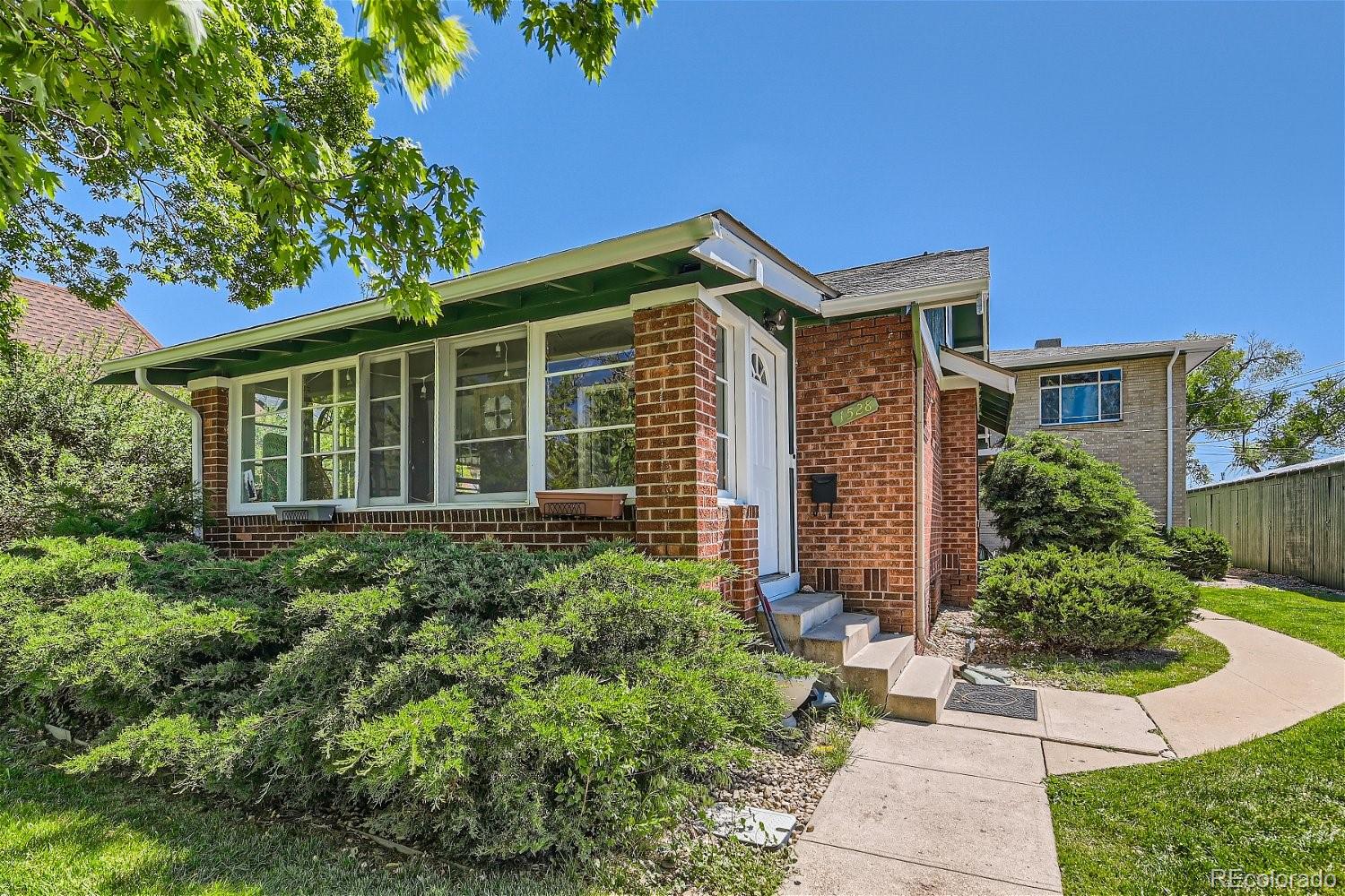 1528  Jasmine Street, denver MLS: 6342172 Beds: 2 Baths: 2 Price: $495,000