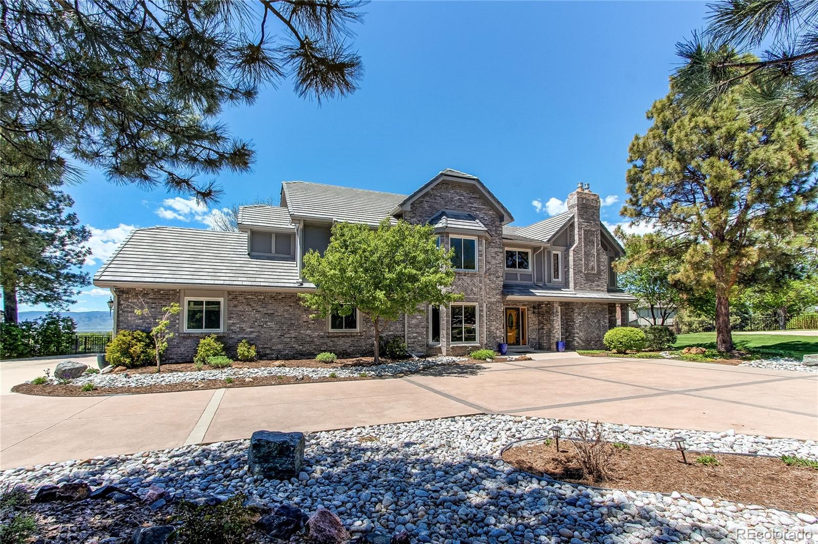 9  Falcon Hills Drive, highlands ranch MLS: 4428577 Beds: 6 Baths: 5 Price: $1,525,000