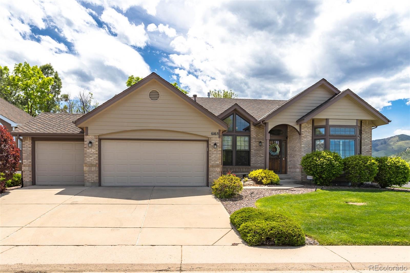 6165 S Van Gordon Way, littleton MLS: 6417212 Beds: 3 Baths: 2 Price: $800,000