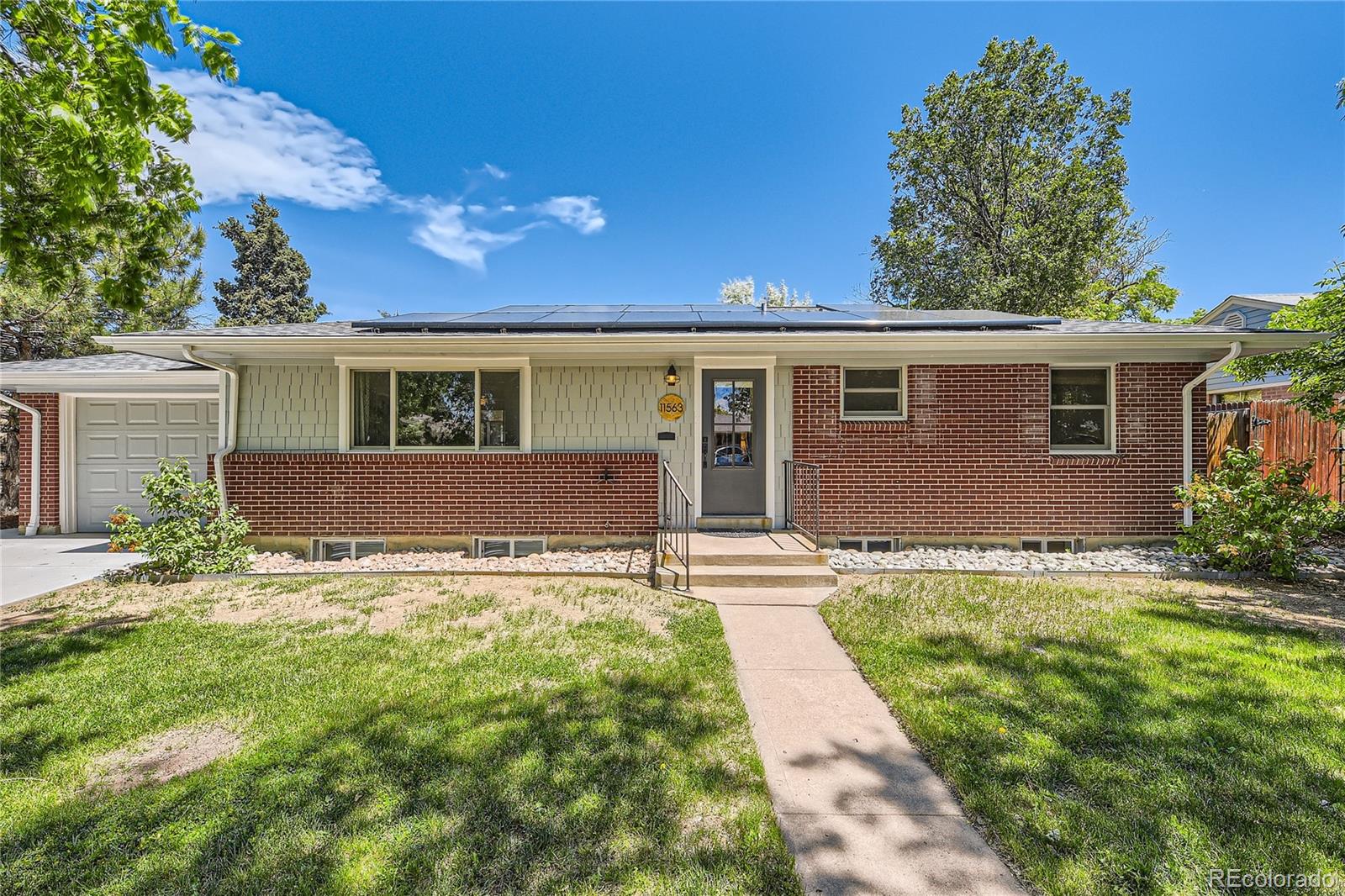 11563 E Alaska Avenue, aurora MLS: 4505147 Beds: 4 Baths: 2 Price: $475,000