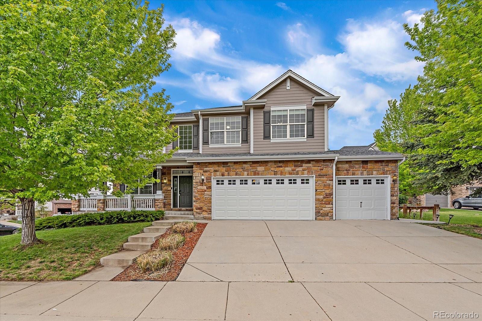 7173 S Oak Hill Court, aurora MLS: 9910478 Beds: 6 Baths: 4 Price: $750,000