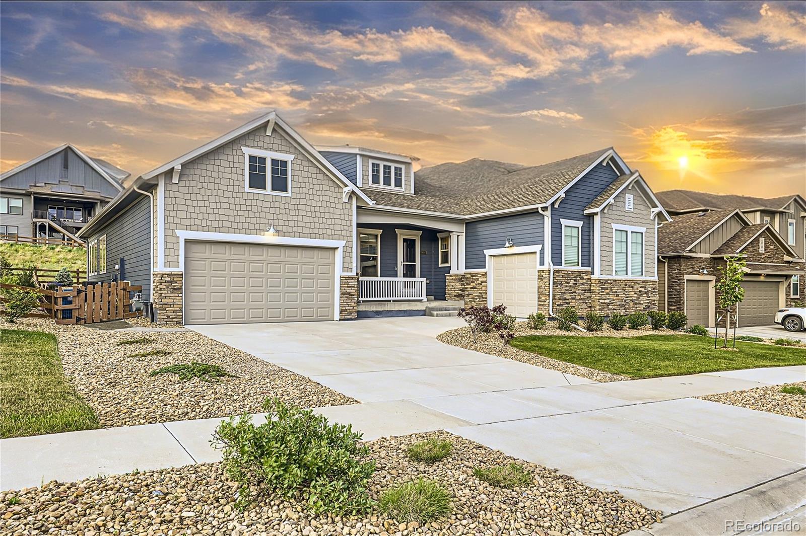 18247 W 95th Avenue, arvada MLS: 4924546 Beds: 5 Baths: 4 Price: $999,000