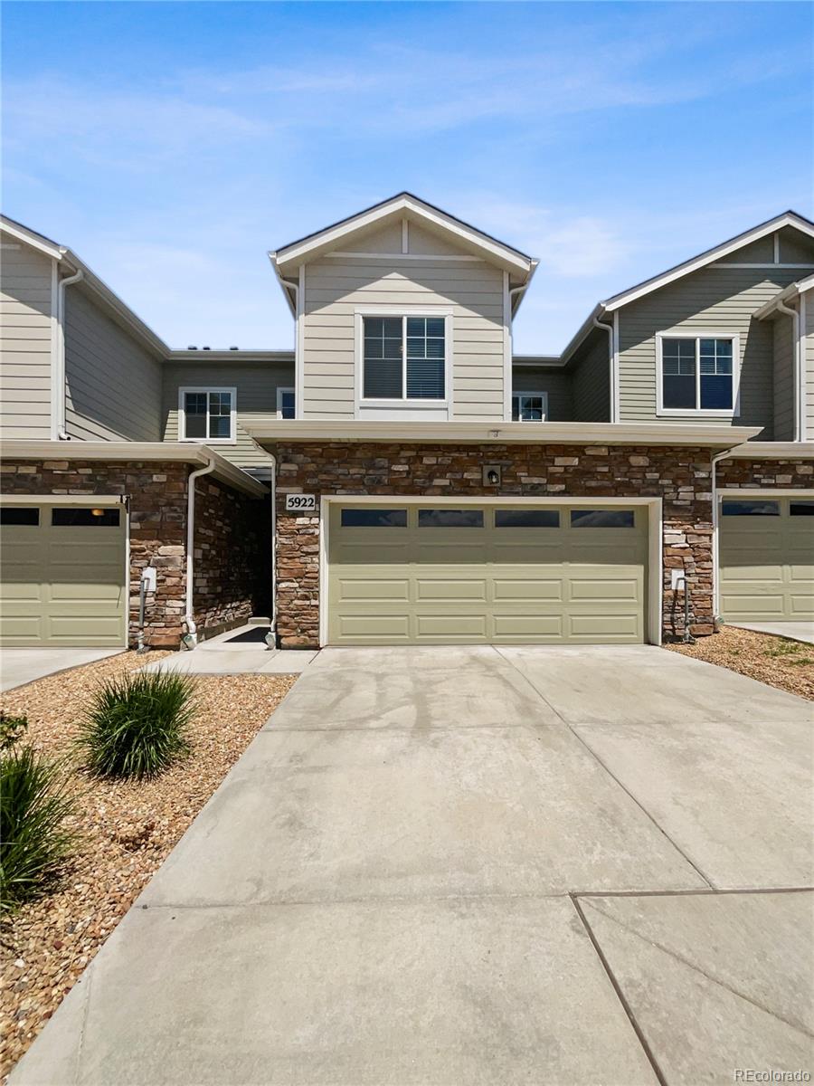 5922  Still Meadow Place , Castle Rock  MLS: 8044202 Beds: 3 Baths: 3 Price: $474,000