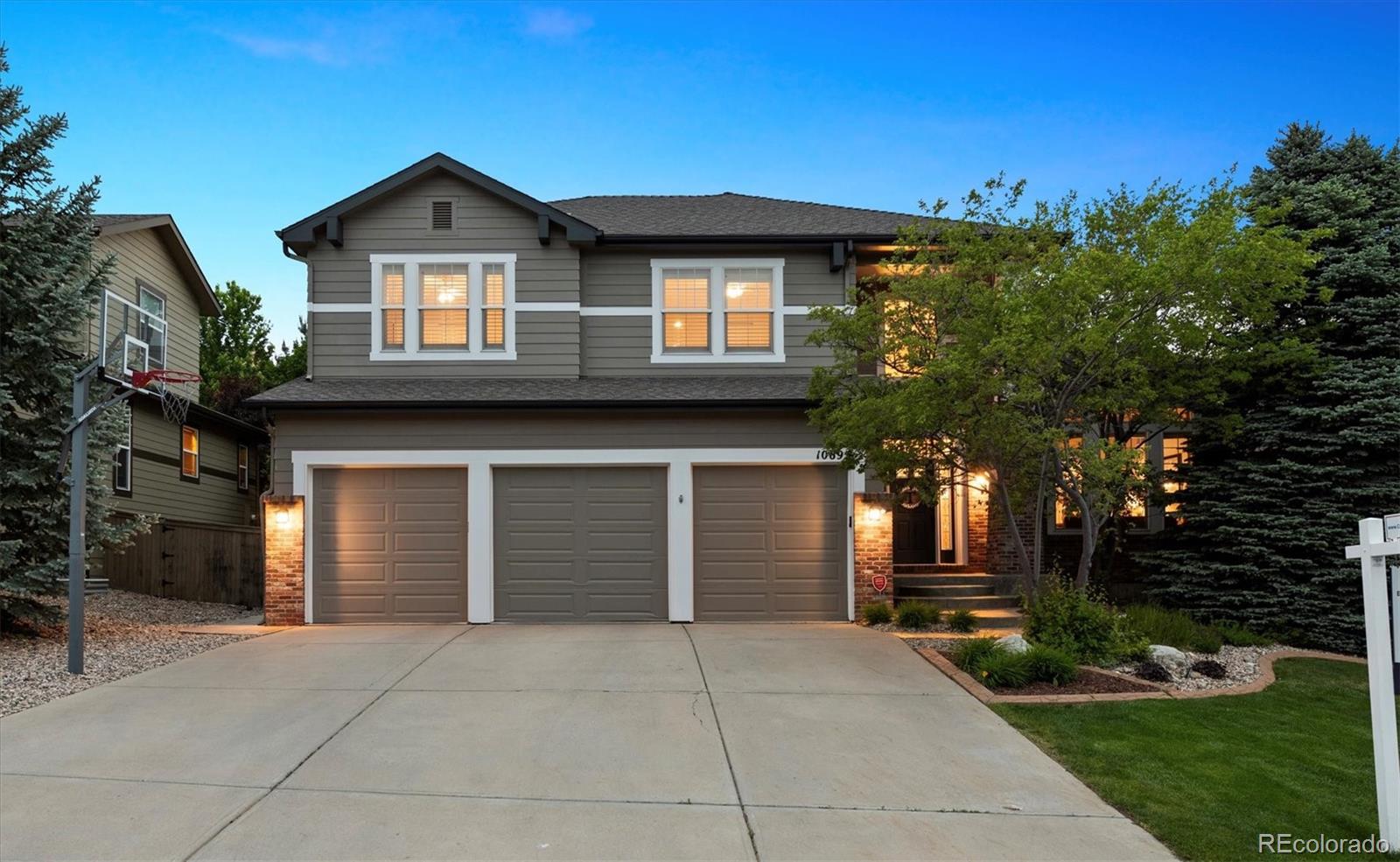 10695  Addison Court, highlands ranch MLS: 1529875 Beds: 4 Baths: 4 Price: $1,125,000