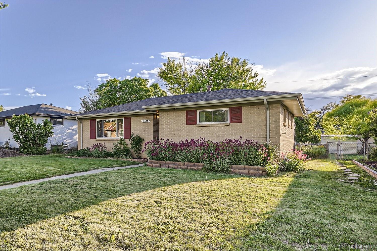 2285  iola street, Aurora sold home. Closed on 2024-07-26 for $480,000.