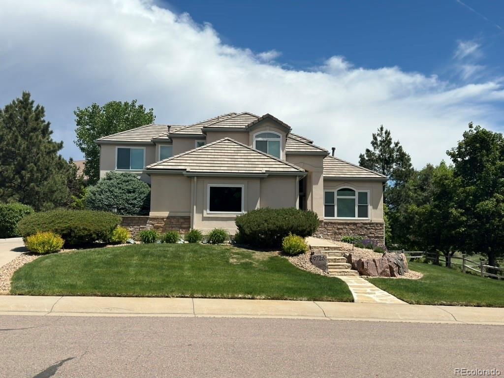 9726  Edgewater Place, lone tree MLS: 9292012 Beds: 5 Baths: 5 Price: $1,285,000