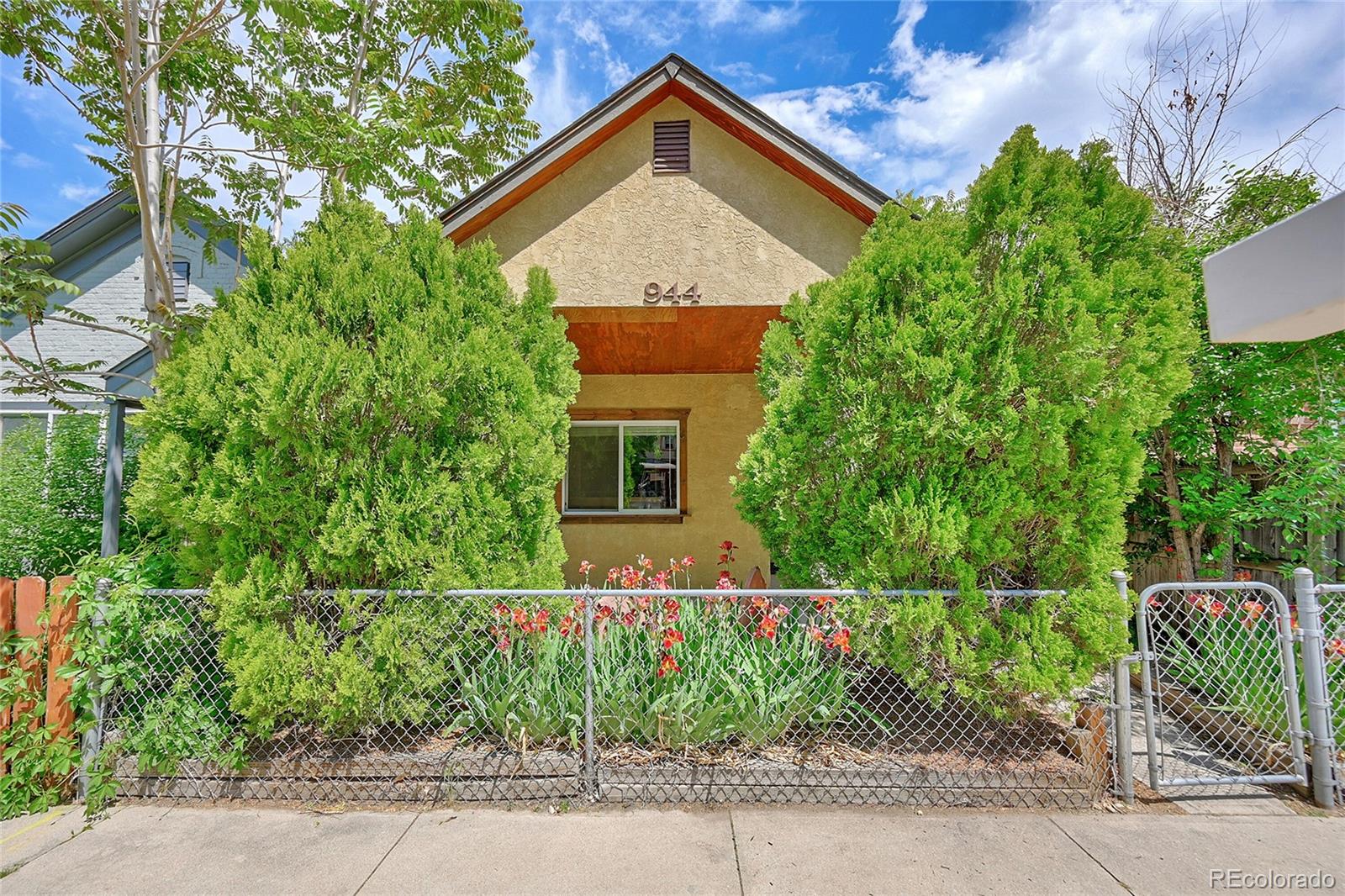 944  inca street, Denver sold home. Closed on 2024-10-01 for $520,000.