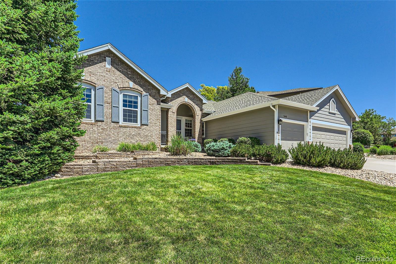 5648  Glenstone Drive, highlands ranch MLS: 1801338 Beds: 4 Baths: 4 Price: $850,000