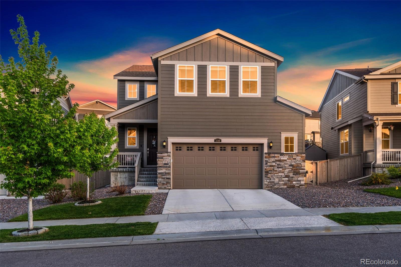 3310  Scuba Drive, castle rock MLS: 2415028 Beds: 4 Baths: 3 Price: $719,000